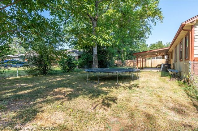 2908 Madeline Drive, Van Buren, AR 72956