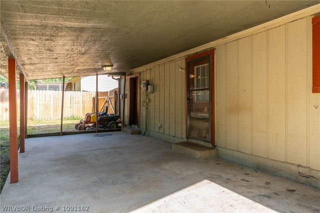 2908 Madeline Drive, Van Buren, AR 72956