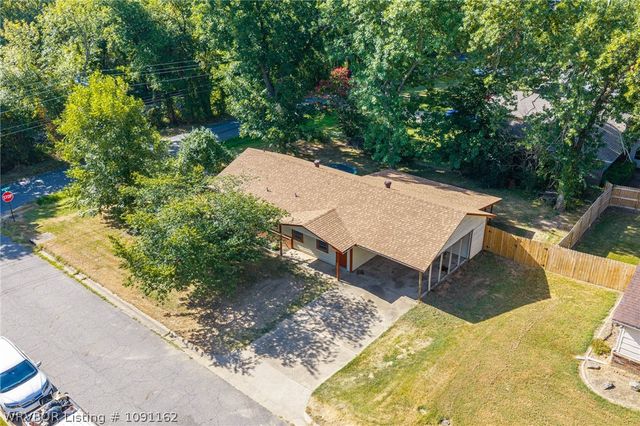 2908 Madeline Drive, Van Buren, AR 72956