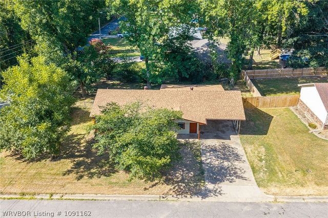 2908 Madeline Drive, Van Buren, AR 72956