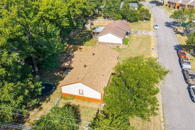 2908 Madeline Drive, Van Buren, AR 72956