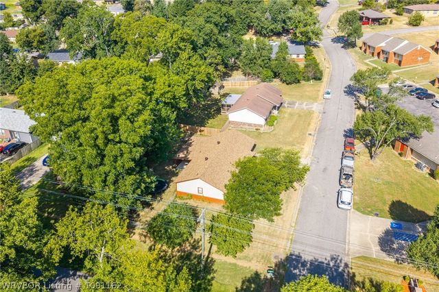2908 Madeline Drive, Van Buren, AR 72956