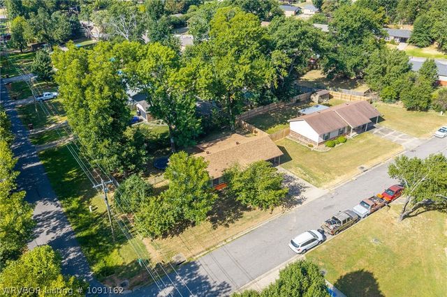 2908 Madeline Drive, Van Buren, AR 72956