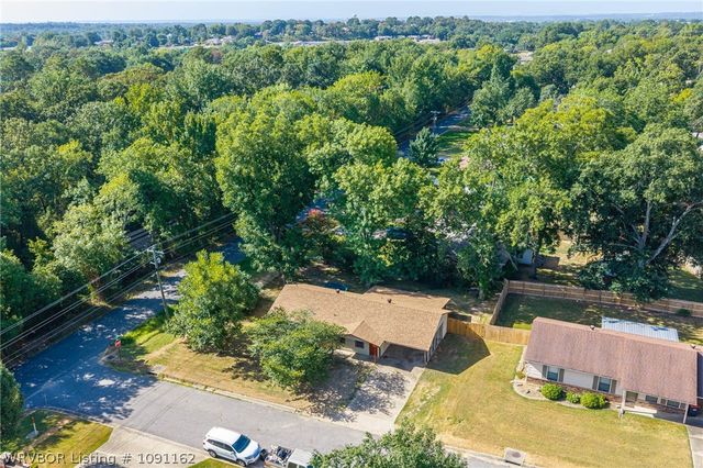 2908 Madeline Drive, Van Buren, AR 72956
