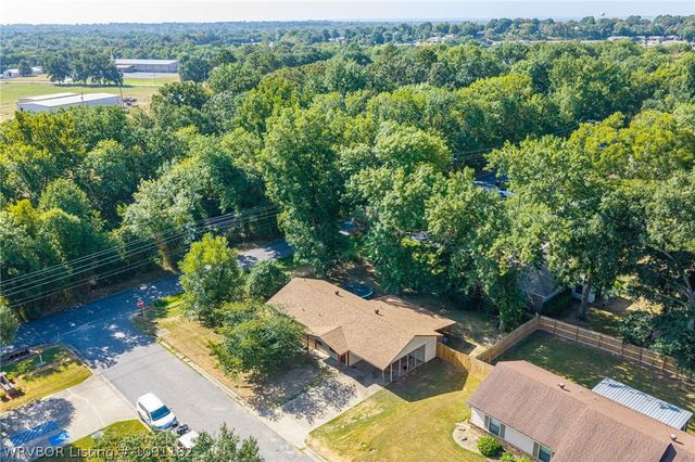 2908 Madeline Drive, Van Buren, AR 72956
