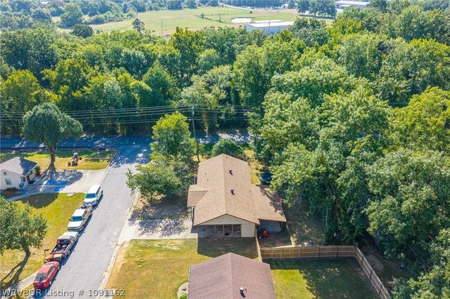 2908 Madeline Drive, Van Buren, AR 72956