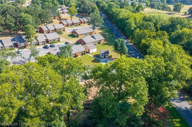 2908 Madeline Drive, Van Buren, AR 72956
