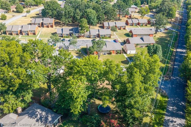 2908 Madeline Drive, Van Buren, AR 72956