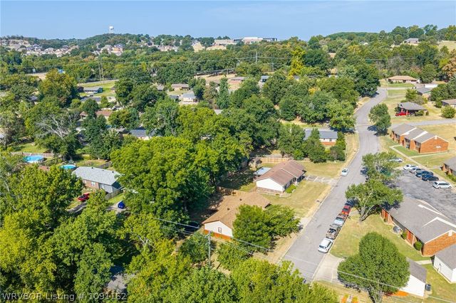 2908 Madeline Drive, Van Buren, AR 72956