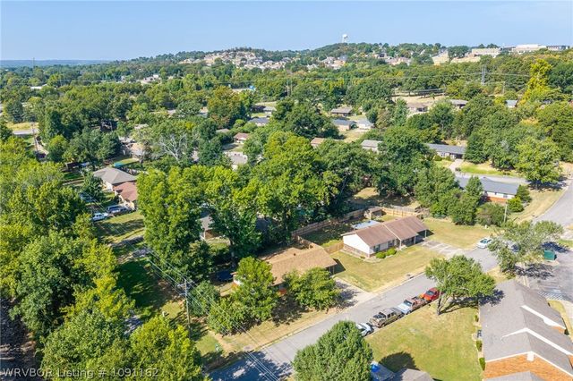 2908 Madeline Drive, Van Buren, AR 72956