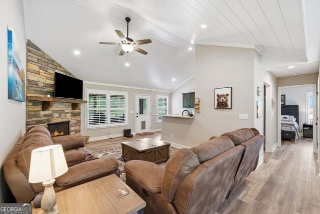 151 Old South Drive, Ellijay, GA 30540