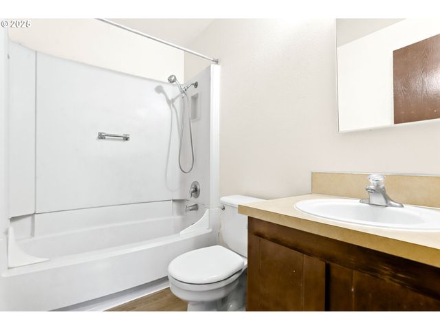 9208 Ne 27TH St, Vancouver, WA 98662