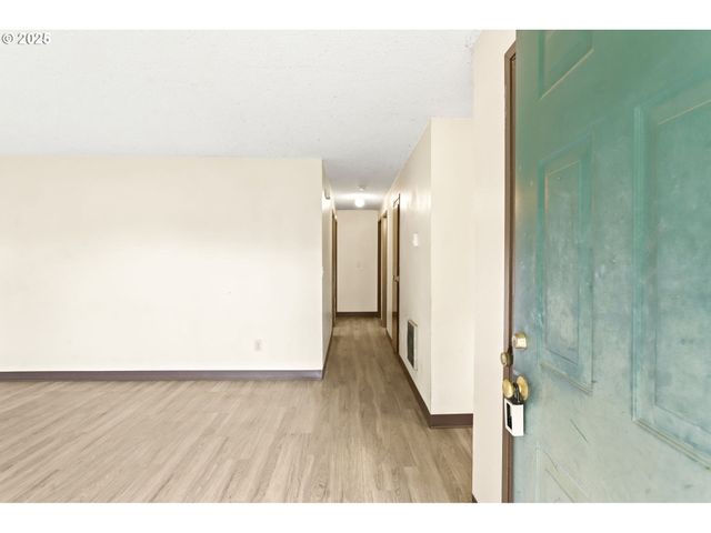 9208 Ne 27TH St, Vancouver, WA 98662