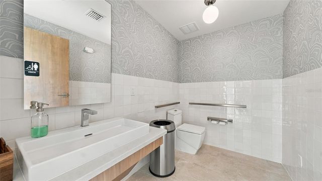 2525 GULF OF MEXICO DRIVE 7B, Longboat Key, FL 34228
