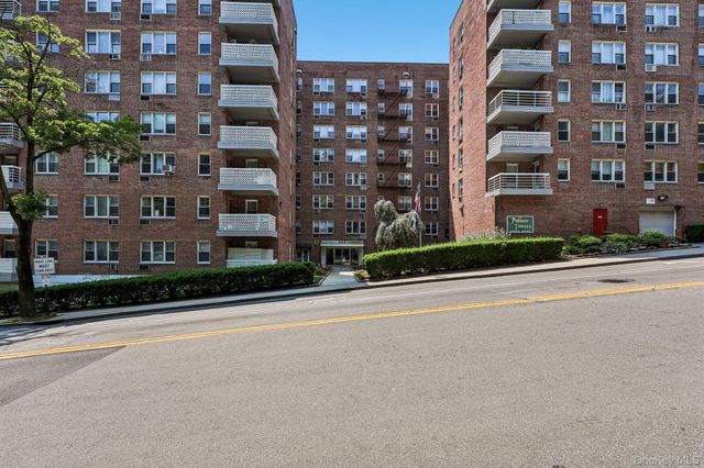 632 Palmer Road 6F, Yonkers, NY 10701