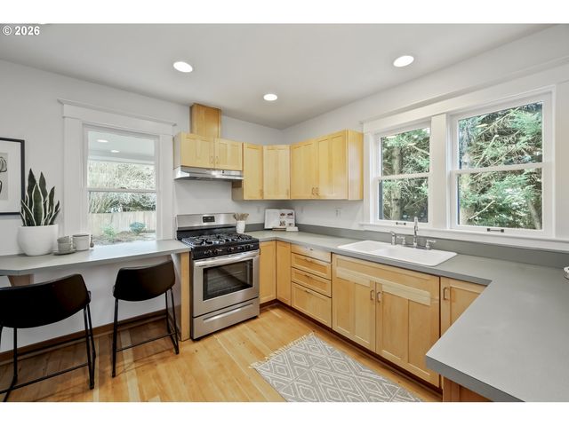 4616 Se BOISE St, Portland, OR 97206