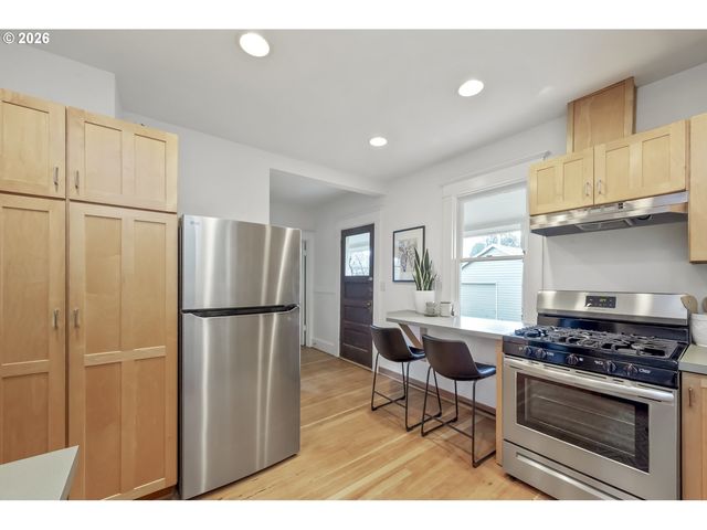 4616 Se BOISE St, Portland, OR 97206