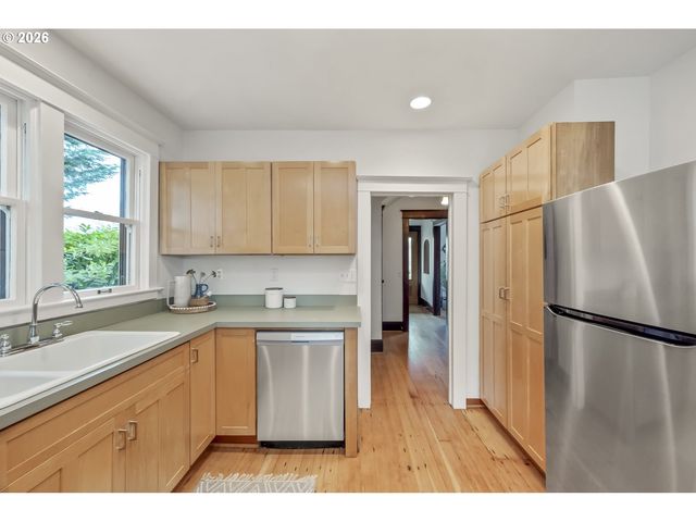 4616 Se BOISE St, Portland, OR 97206