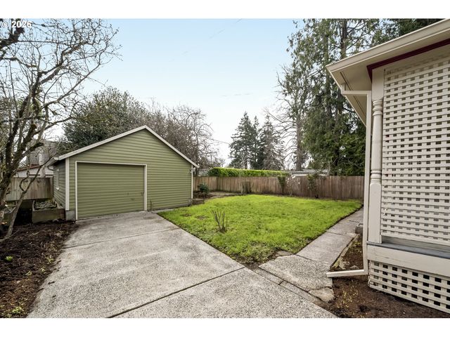 4616 Se BOISE St, Portland, OR 97206