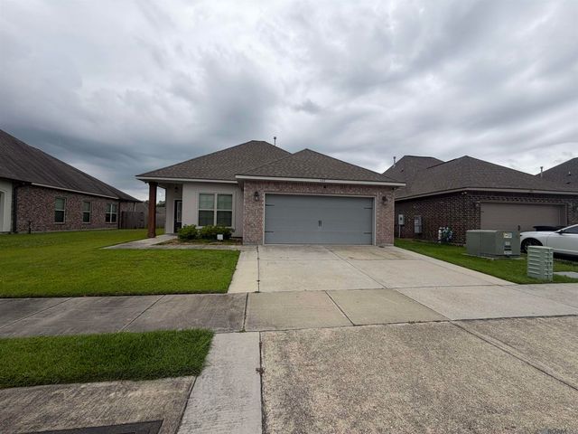 1122 Gentle Wind Dr, Baton Rouge, LA 70820