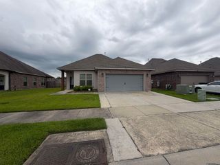 1122 Gentle Wind Dr, Baton Rouge, LA 70820