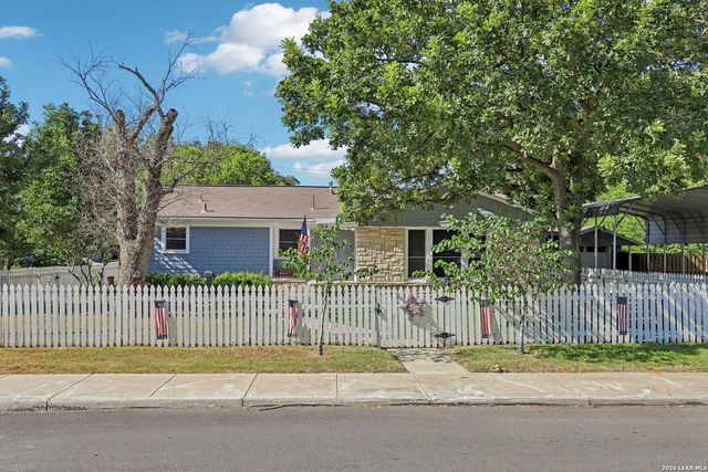 202 SUTTON DR, San Antonio, TX 78228