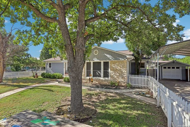 202 SUTTON DR, San Antonio, TX 78228