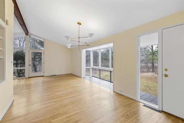 9 Peacock Farm Road, Lexington, MA 02421