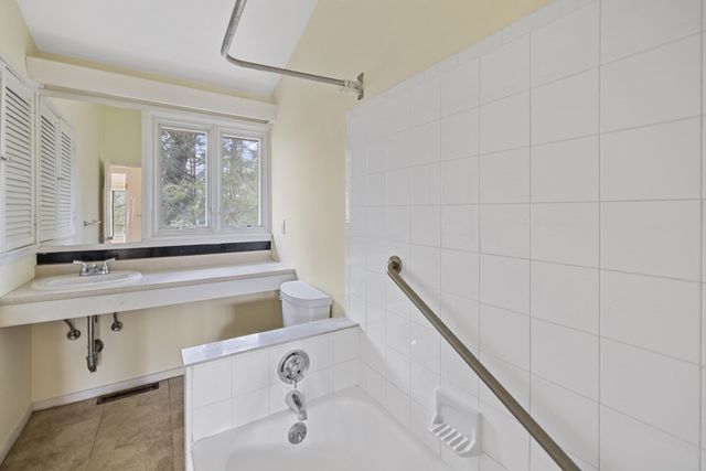 9 Peacock Farm Road, Lexington, MA 02421