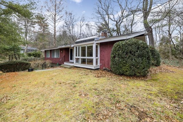 9 Peacock Farm Road, Lexington, MA 02421