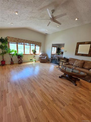 90-17 165th Avenue, Howard Beach, NY 11414