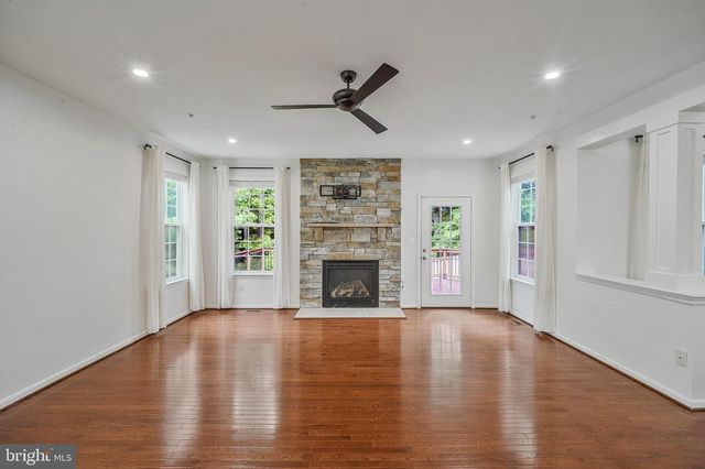 3461 EAGLE RIDGE DR, Woodbridge, VA 22191