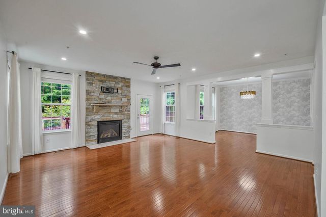 3461 EAGLE RIDGE DR, Woodbridge, VA 22191