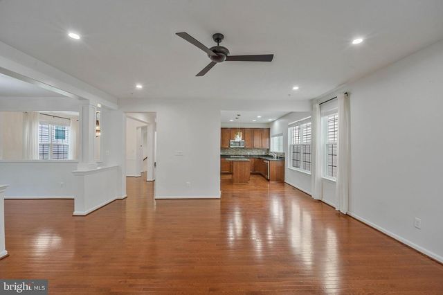 3461 EAGLE RIDGE DR, Woodbridge, VA 22191