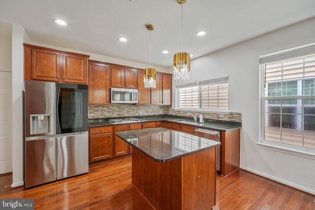 3461 EAGLE RIDGE DR, Woodbridge, VA 22191