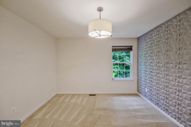 3461 EAGLE RIDGE DR, Woodbridge, VA 22191