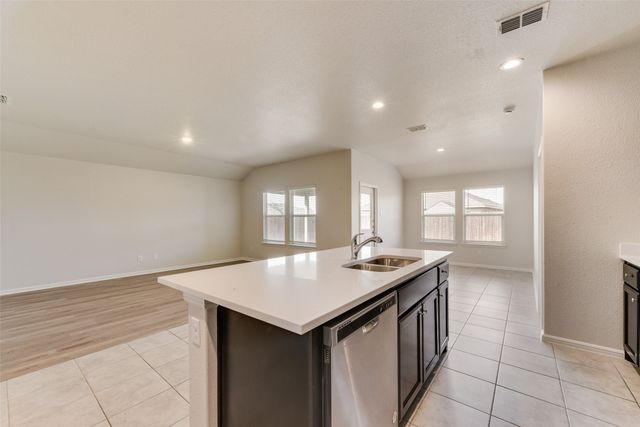 711 Durango Lane, Cleburne, TX 76033