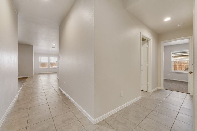 711 Durango Lane, Cleburne, TX 76033