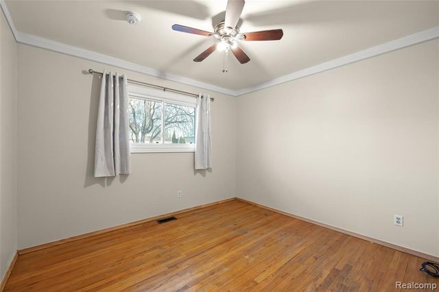 27228 Weddel Avenue, Brownstown, MI 48183