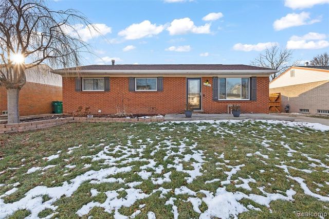 27228 Weddel Avenue, Brownstown, MI 48183