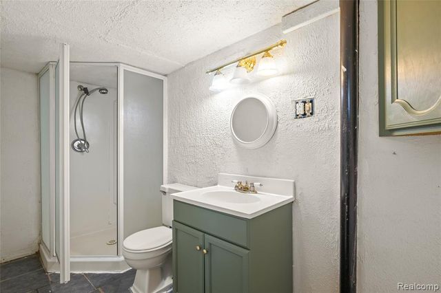 27228 Weddel Avenue, Brownstown, MI 48183