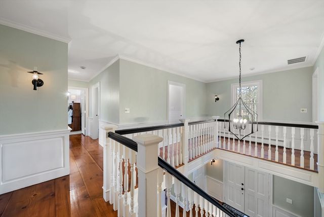 23 Old Farm Rd, Hopkinton, MA 01748