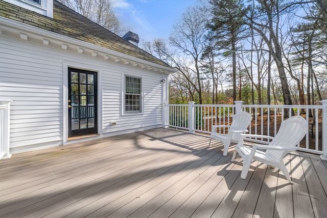 23 Old Farm Rd, Hopkinton, MA 01748