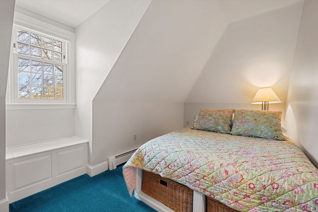 23 Old Farm Rd, Hopkinton, MA 01748