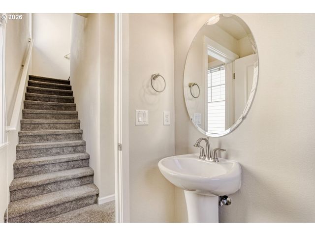 13182 Sw AUBERGINE Ter, Sherwood, OR 97140