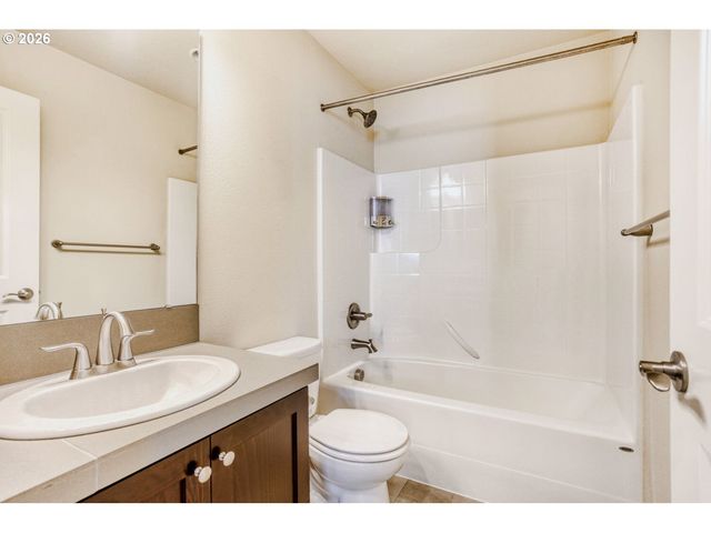 13182 Sw AUBERGINE Ter, Sherwood, OR 97140