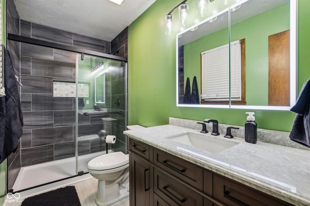 11066 N Eagles Nest Court, Fairland, IN 46126