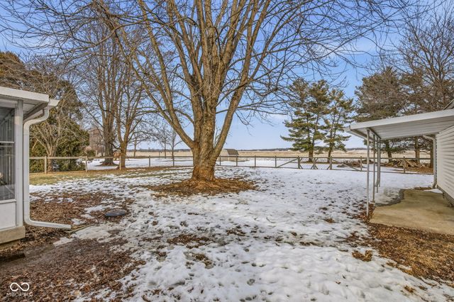 11066 N Eagles Nest Court, Fairland, IN 46126