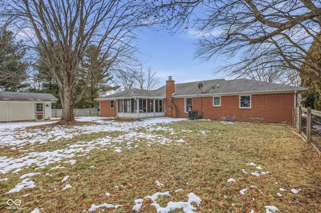 11066 N Eagles Nest Court, Fairland, IN 46126