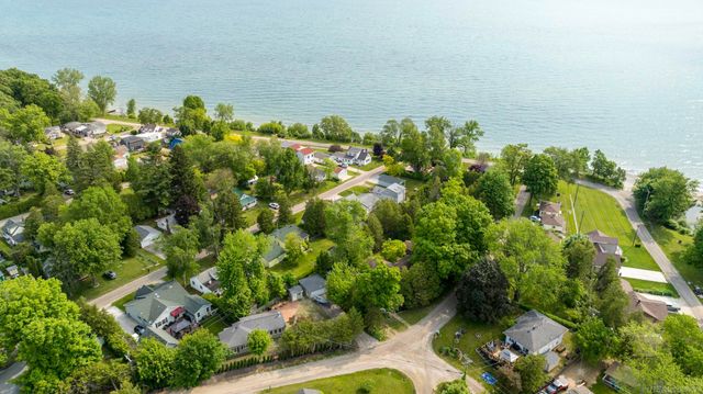 7403 Woodside Road, Lexington, MI 48450